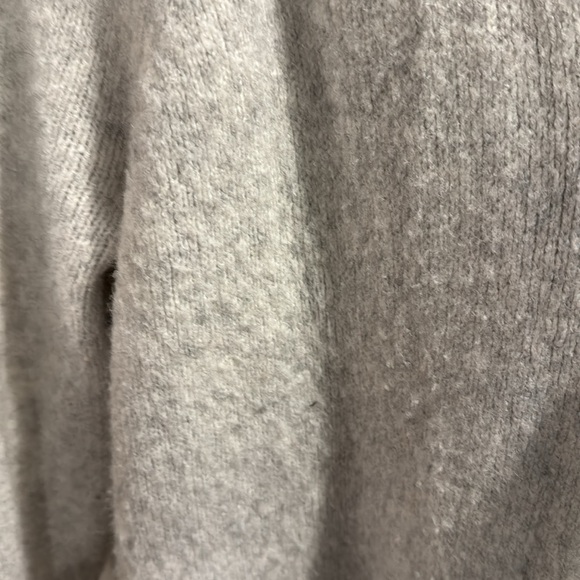 Gap super soft long grey sweater with hood M but fits like a large - Picture 7 of 8